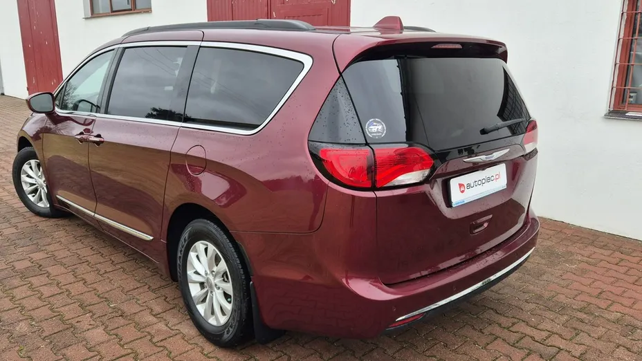 CHRYSLER Pacifica -