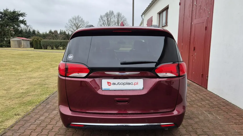 CHRYSLER Pacifica -