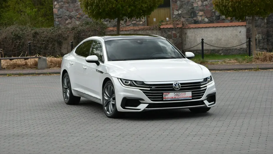 VOLKSWAGEN Arteon -