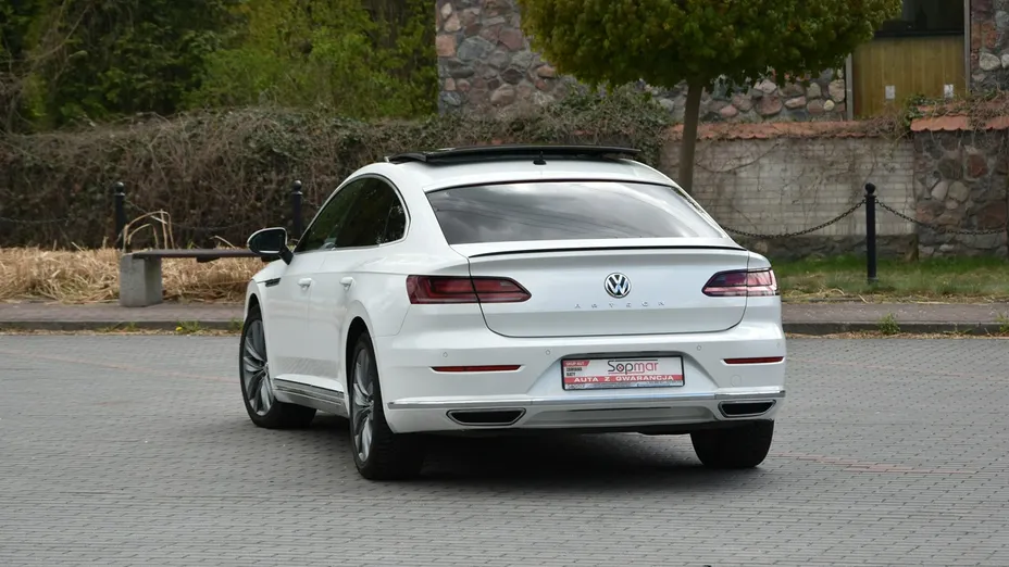 VOLKSWAGEN Arteon -