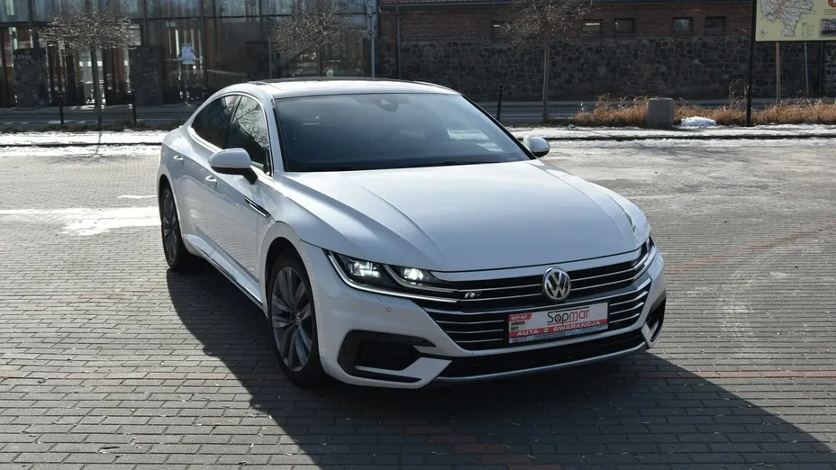 VOLKSWAGEN Arteon -