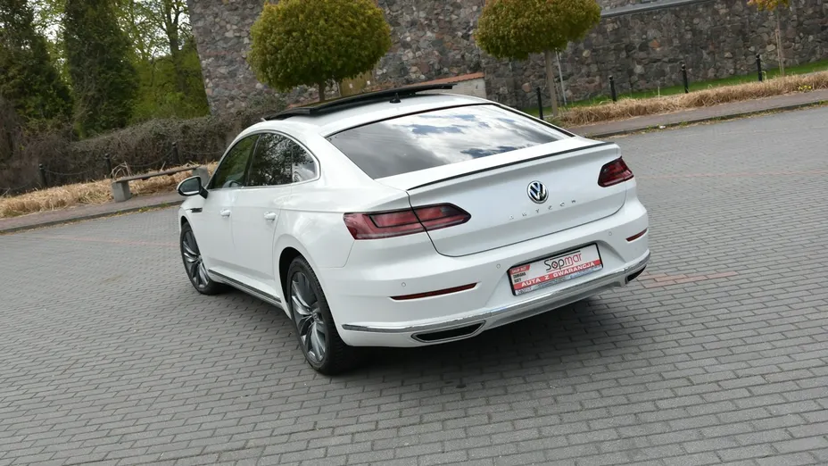 VOLKSWAGEN Arteon -