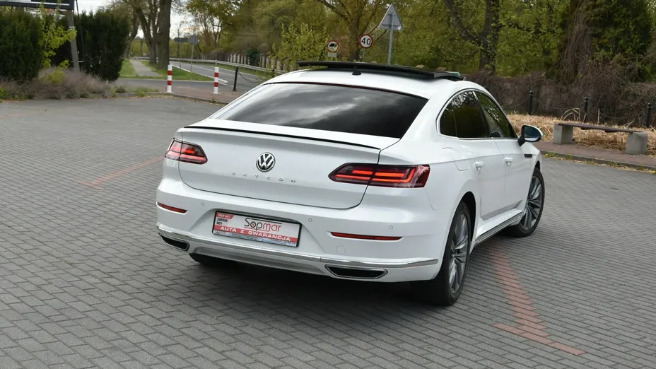 VOLKSWAGEN Arteon -