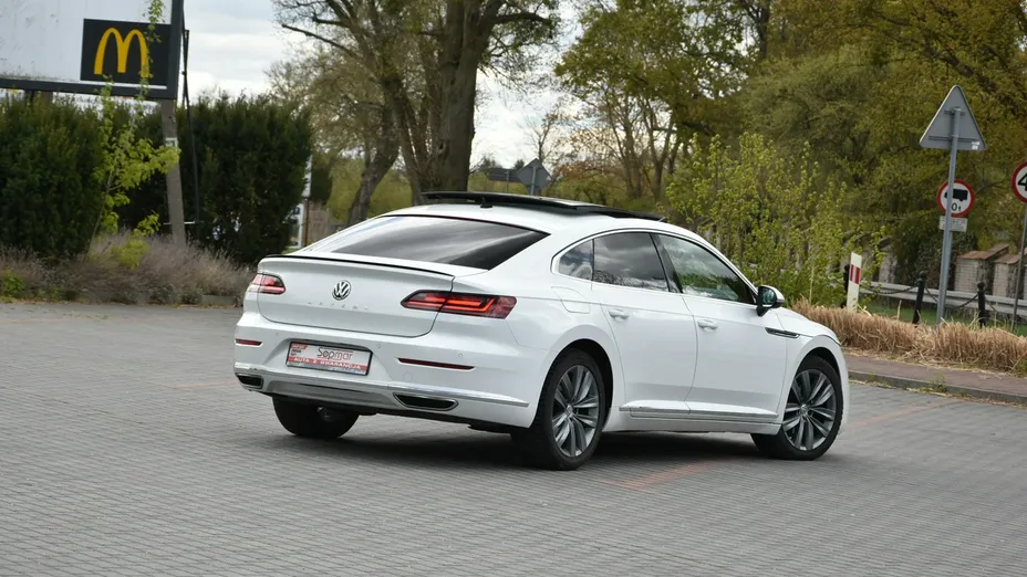 VOLKSWAGEN Arteon -