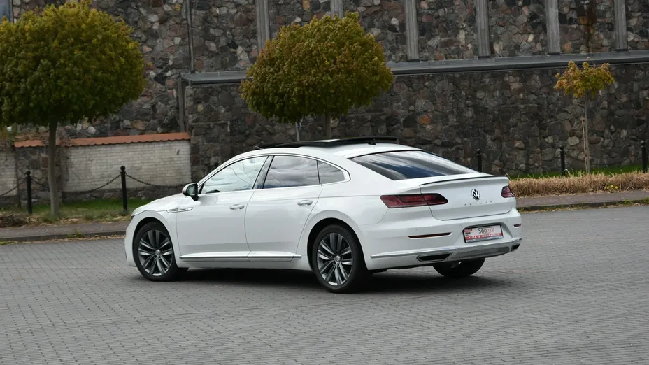 VOLKSWAGEN Arteon -