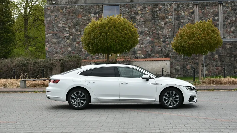 VOLKSWAGEN Arteon -