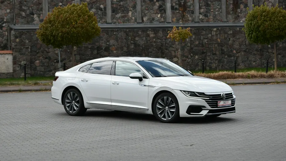 VOLKSWAGEN Arteon -
