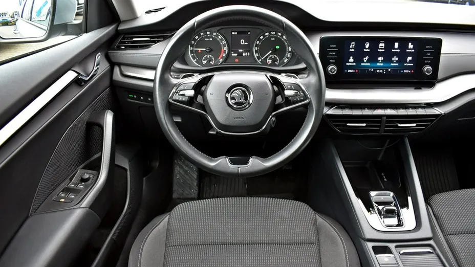 SKODA Octavia -