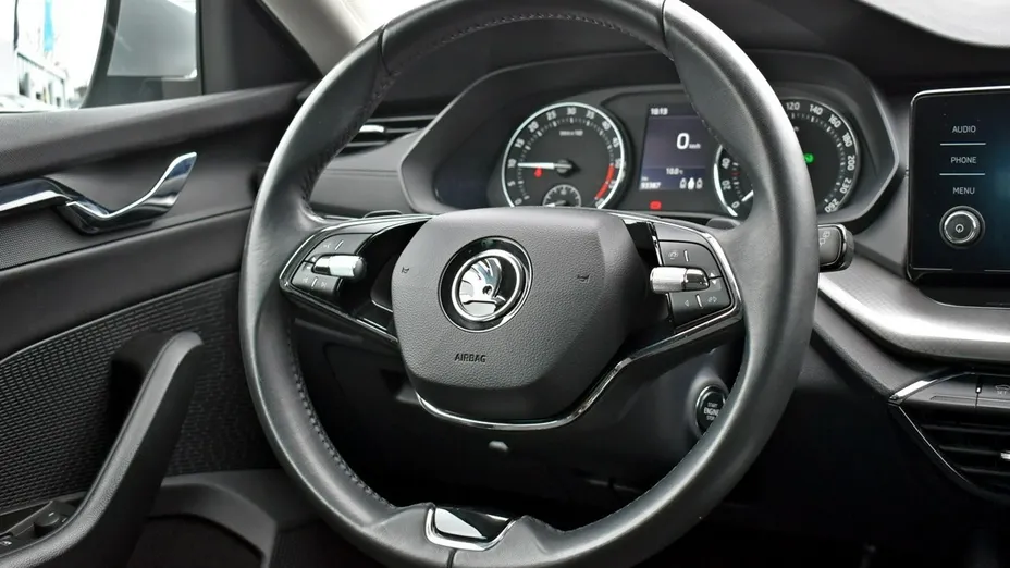 SKODA Octavia -