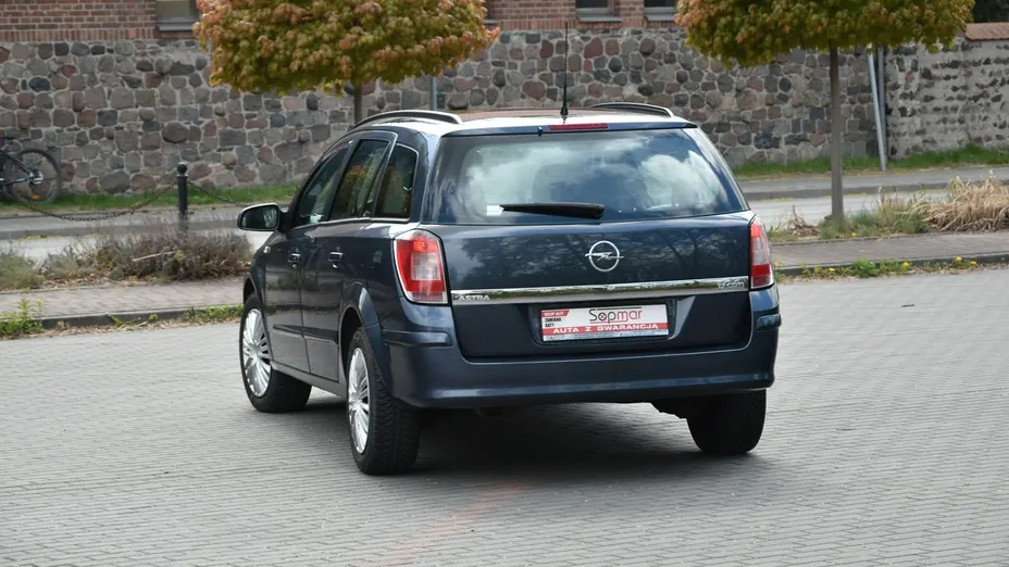 OPEL Astra -