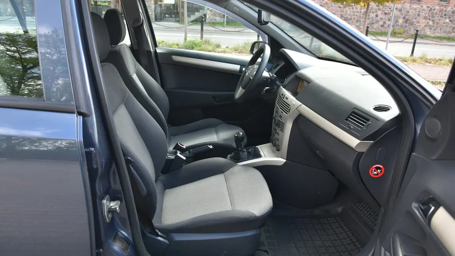 OPEL Astra -