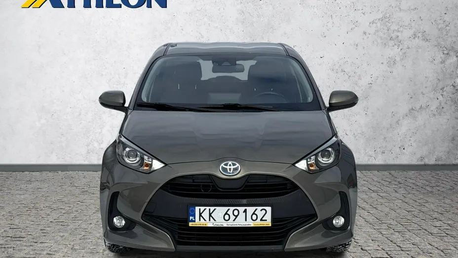 TOYOTA Yaris -