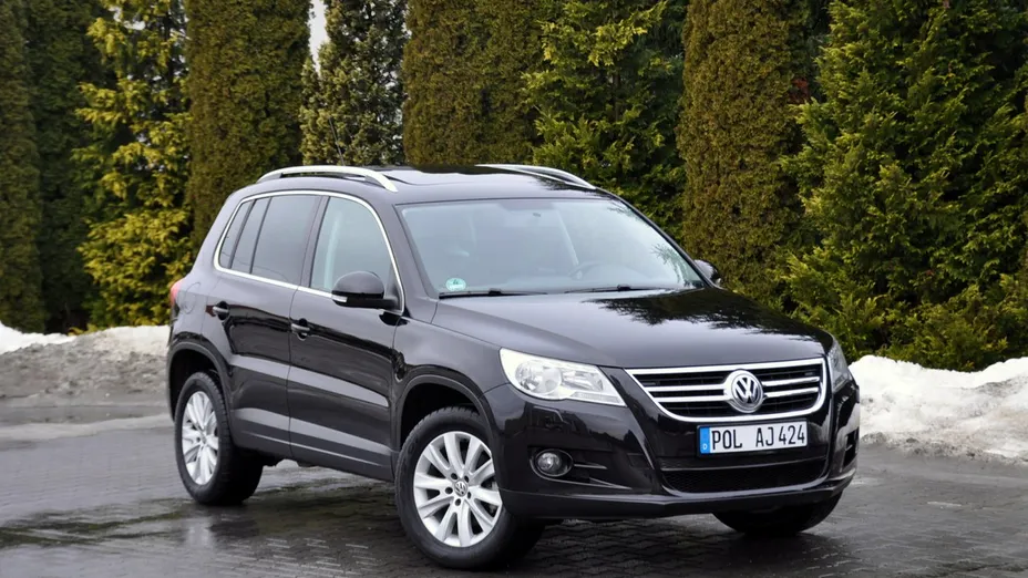 VOLKSWAGEN Tiguan -