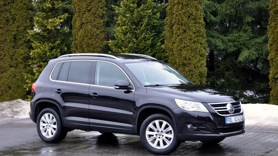 VOLKSWAGEN Tiguan -