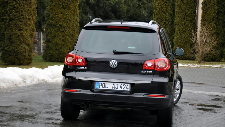 VOLKSWAGEN Tiguan -