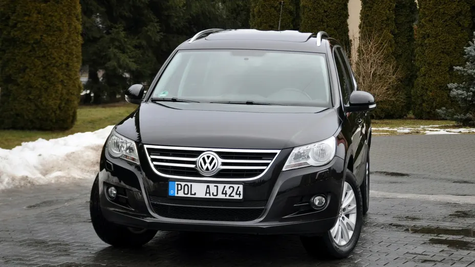 VOLKSWAGEN Tiguan -