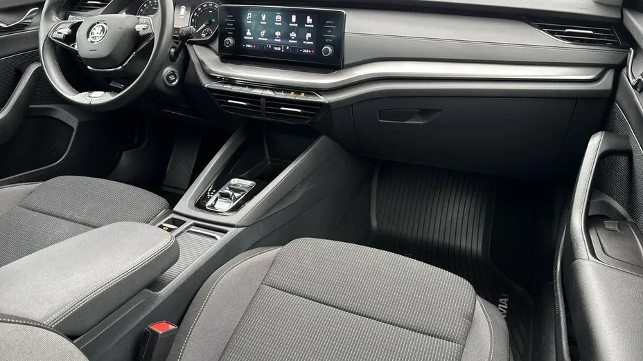 SKODA Octavia -
