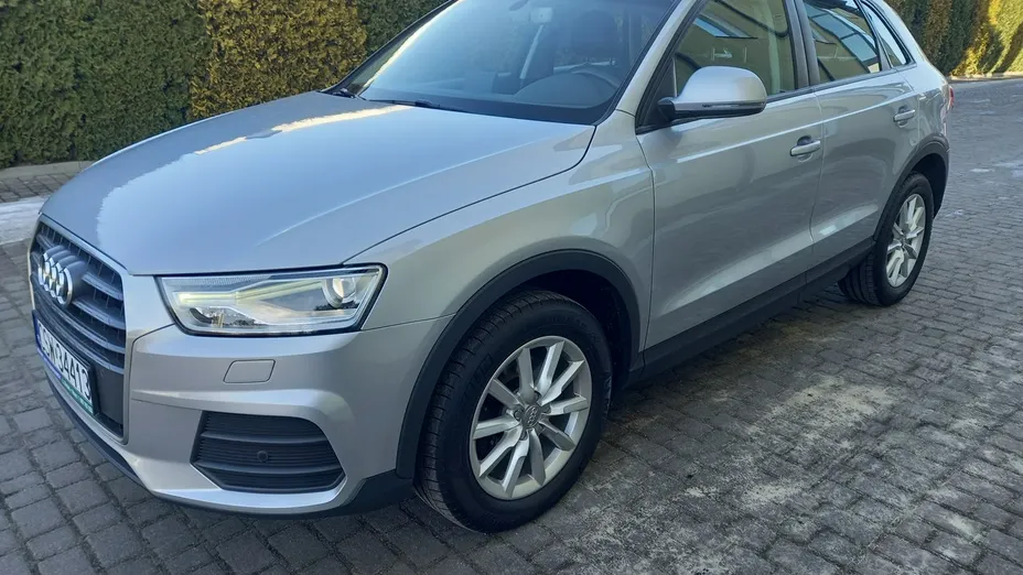 AUDI Q3 -