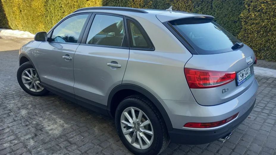 AUDI Q3 -