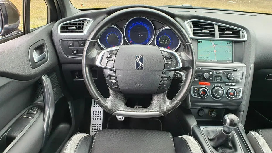 CITROEN DS4 -