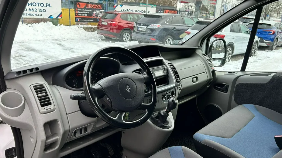 RENAULT Trafic -