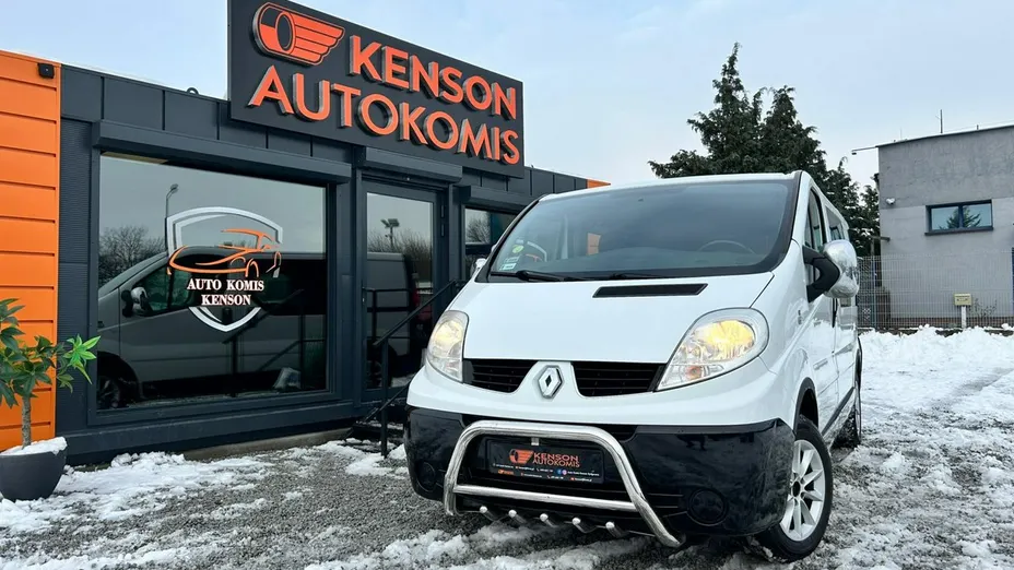 RENAULT Trafic -