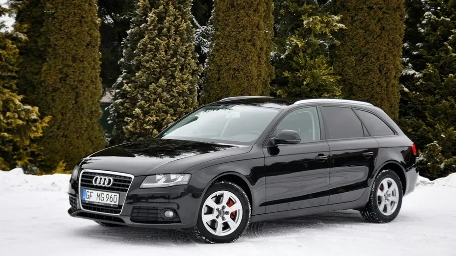 AUDI A4 -