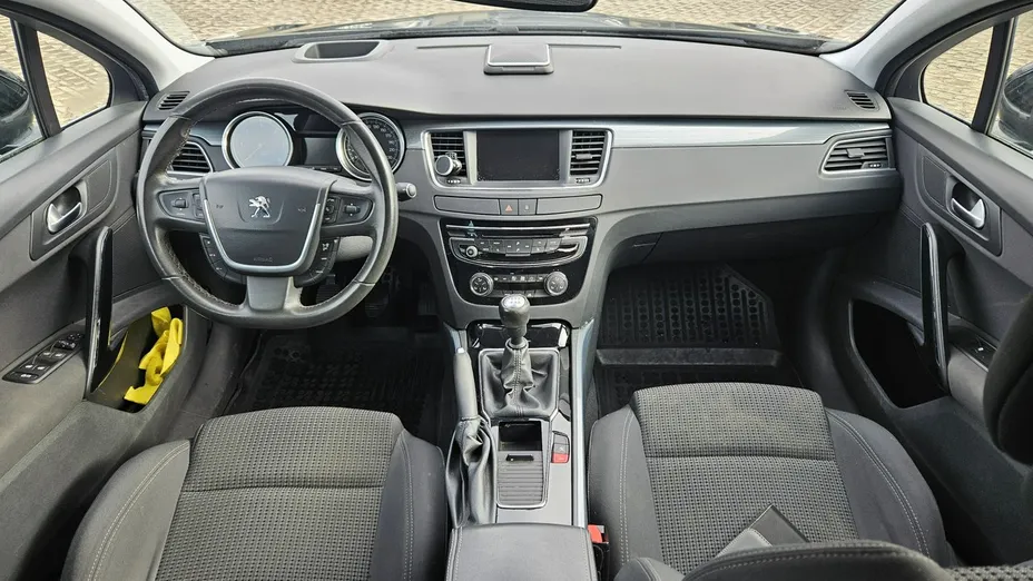 PEUGEOT 508 -