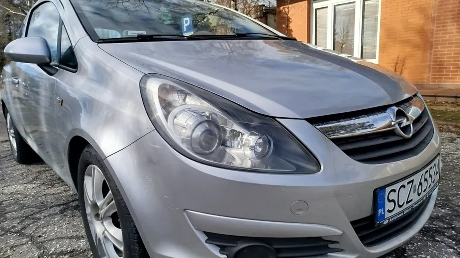 OPEL Corsa -