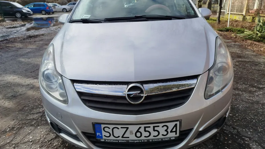 OPEL Corsa -