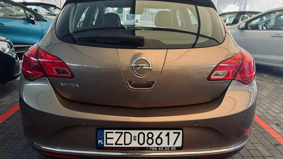 OPEL Astra -