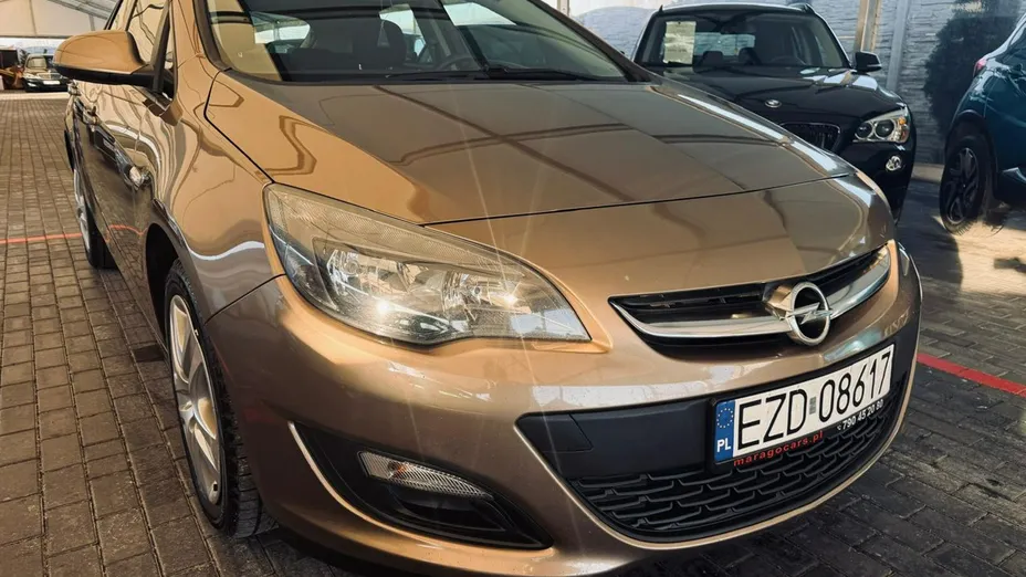 OPEL Astra -