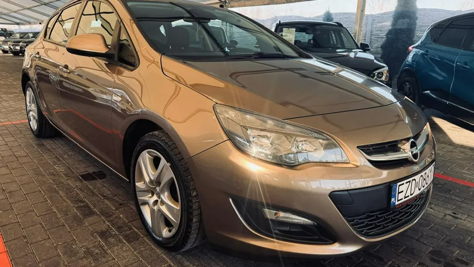 OPEL Astra -