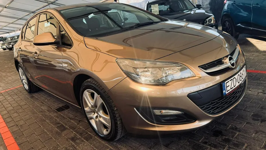 OPEL Astra -