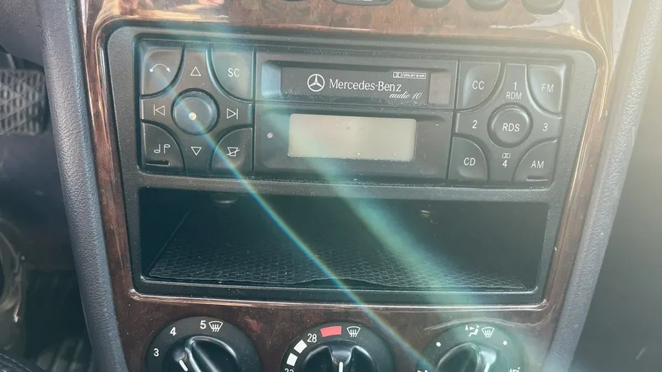 MERCEDES-BENZ A Klasa -