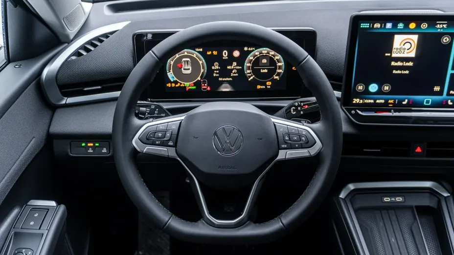 VOLKSWAGEN T-ROC -
