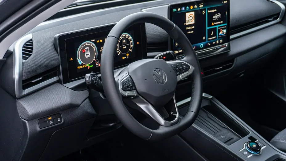 VOLKSWAGEN T-ROC -