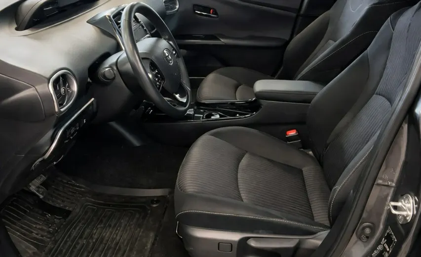 TOYOTA Prius -