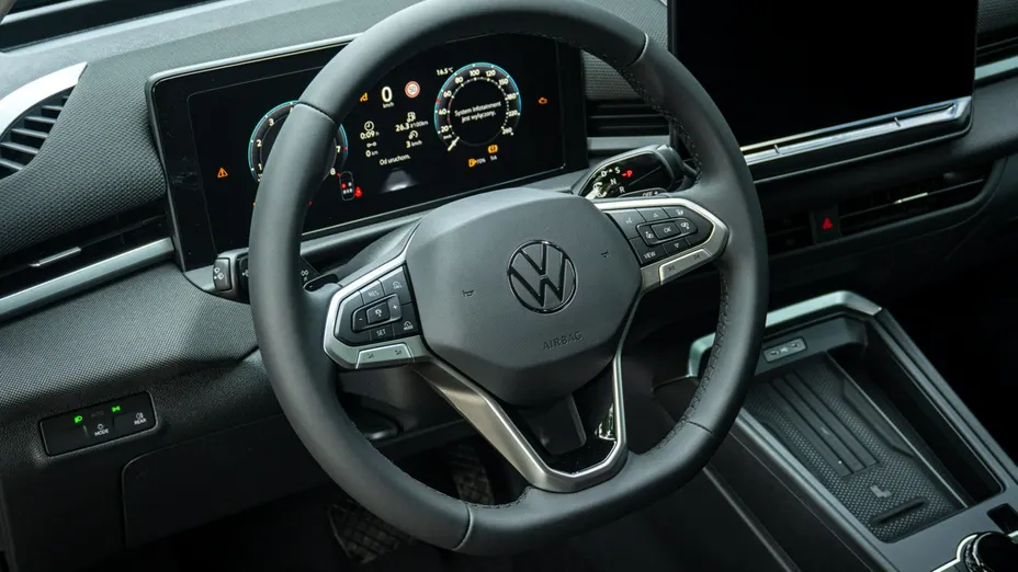VOLKSWAGEN T-ROC -