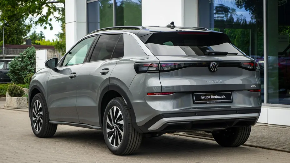VOLKSWAGEN T-ROC -