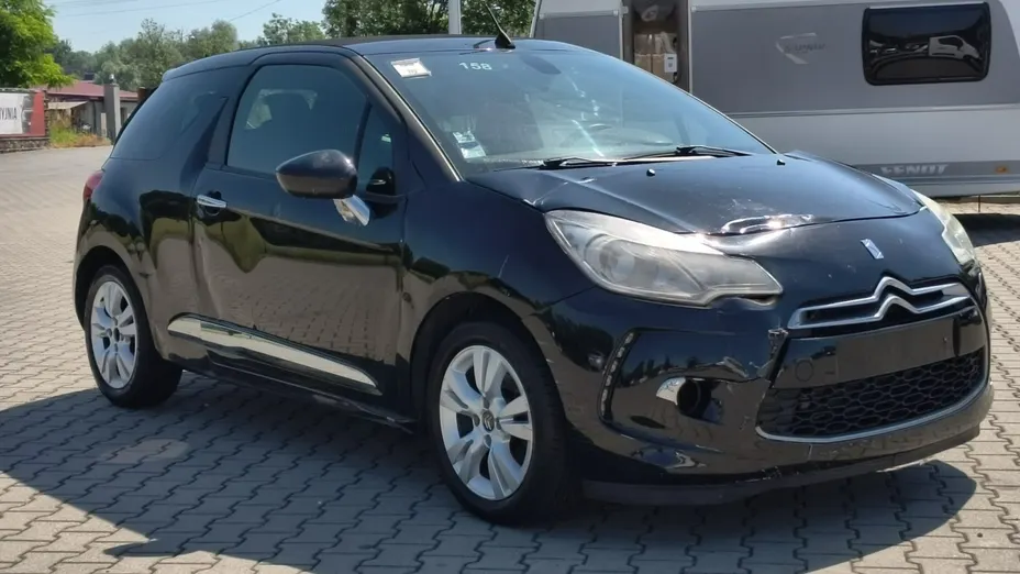CITROEN DS3 -
