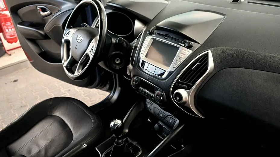 HYUNDAI ix35 -