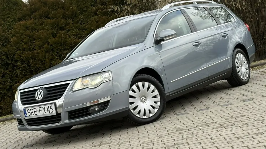 VOLKSWAGEN Passat -