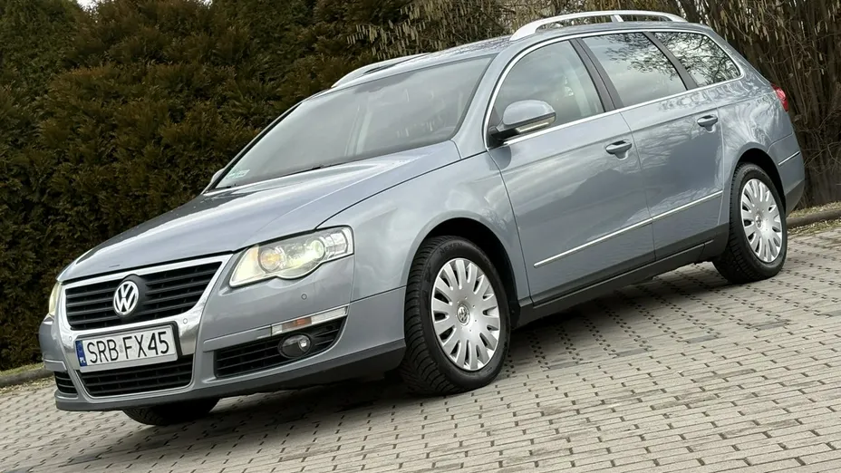 VOLKSWAGEN Passat -
