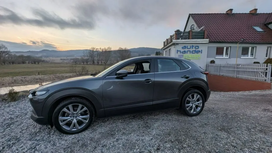MAZDA CX-30 -