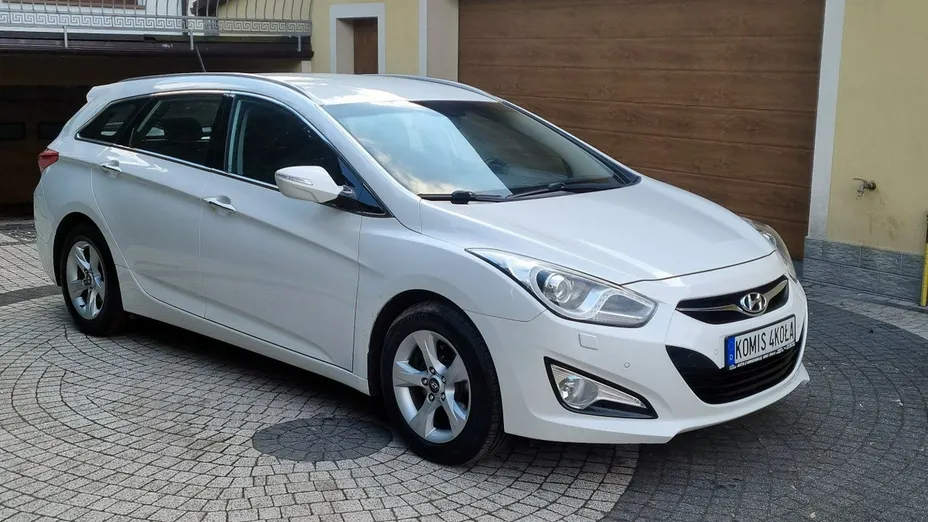 HYUNDAI i40 -