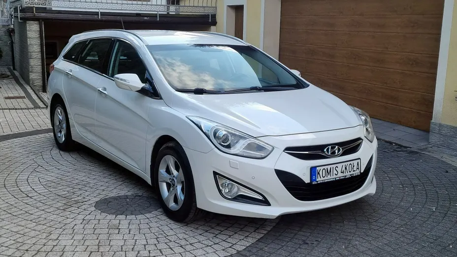 HYUNDAI i40 -