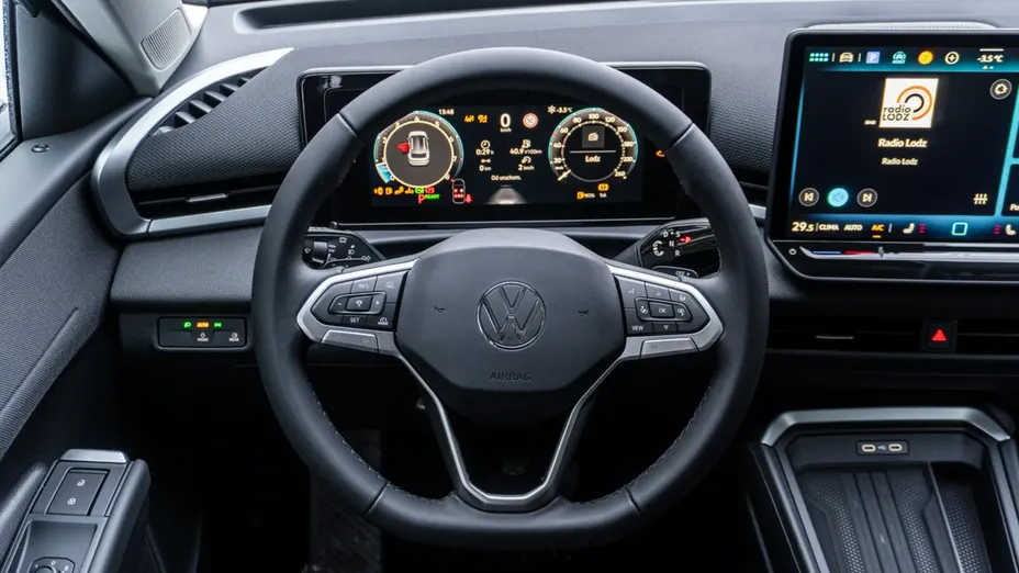 VOLKSWAGEN T-ROC -