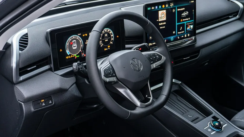 VOLKSWAGEN T-ROC -