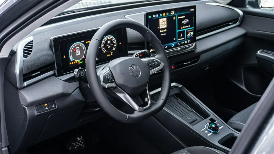 VOLKSWAGEN T-ROC -